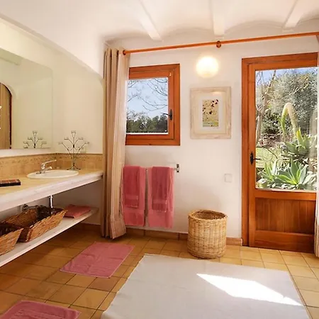 La Vinyeta Villa *