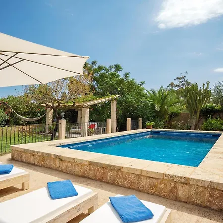 La Vinyeta Villa *